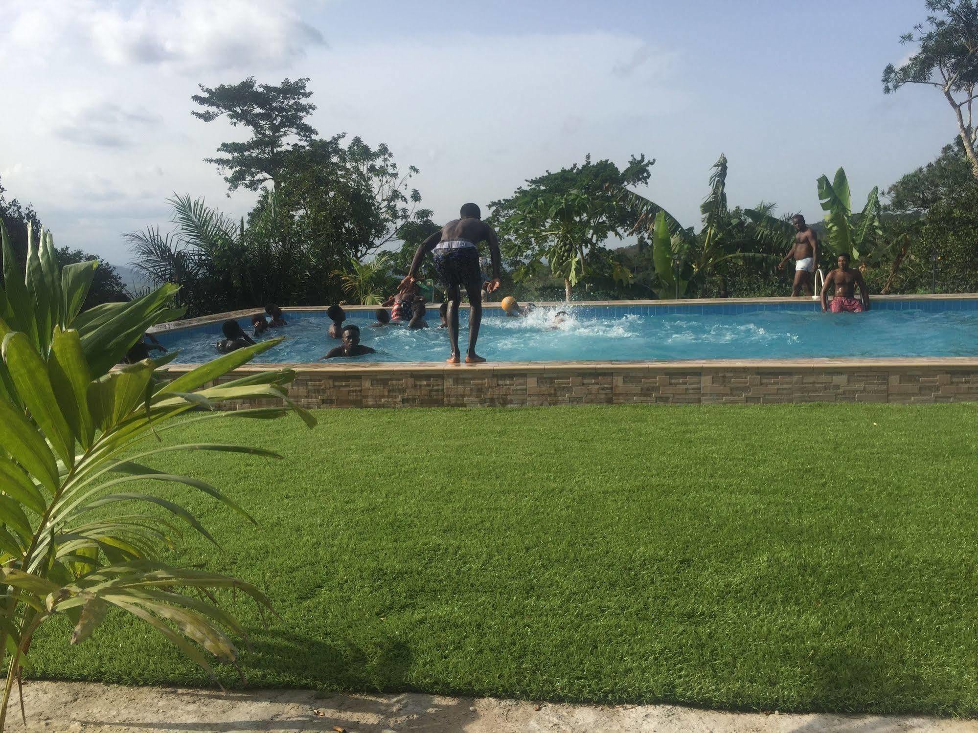Sweet Mother Eco Resort Aburi Ngoại thất bức ảnh